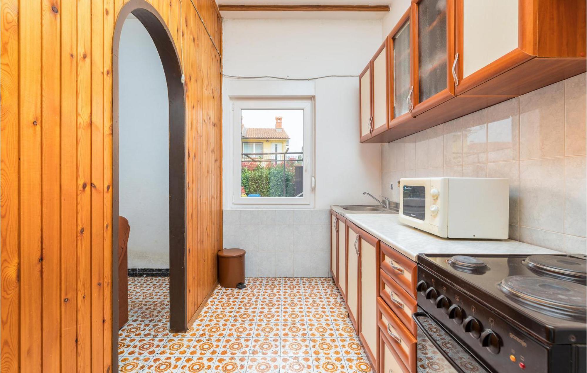 Lovely Apartment In Fazana With Kitchen Bagian luar foto