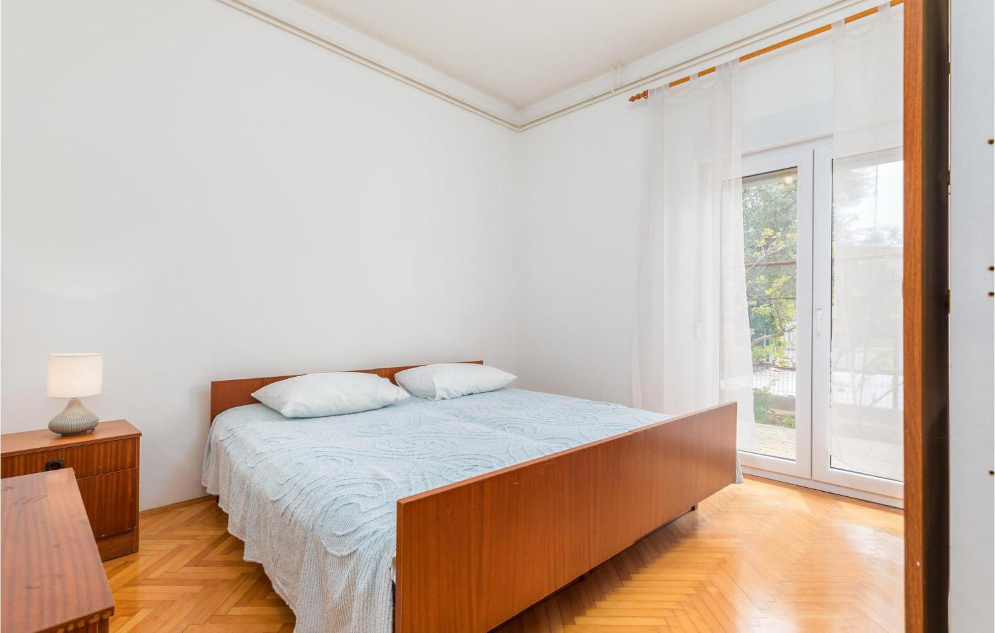 Lovely Apartment In Fazana With Kitchen Bagian luar foto